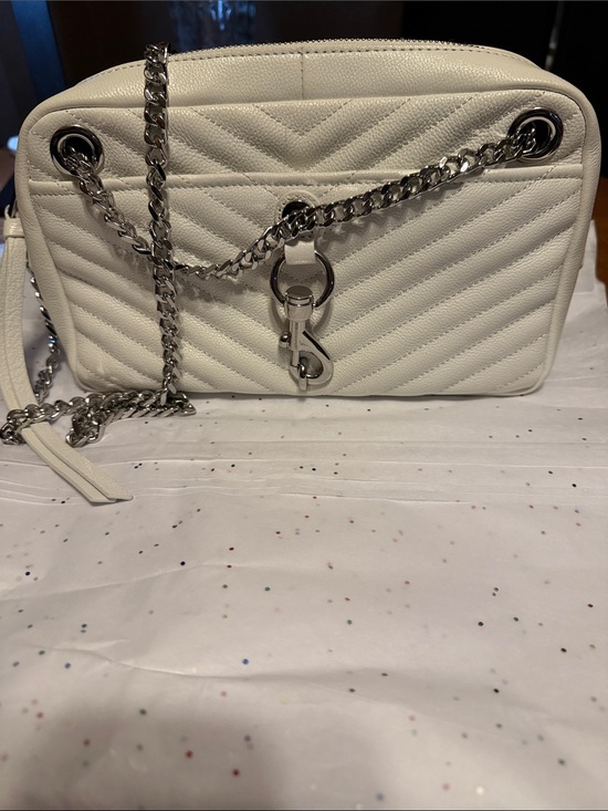Rebecca Minkoff Handbags - Rebecca Minkoff Ivory Quilted Leather Chain Crossbody